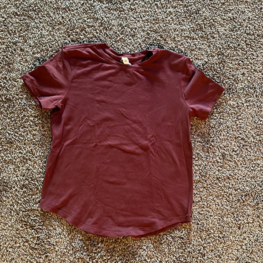 Lululemon T-Shirt